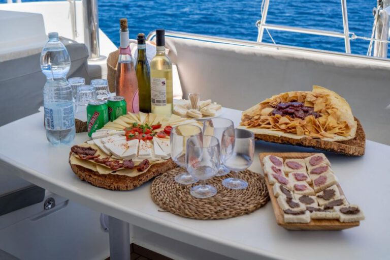 Tour in Catamarano alle isole dell'Arcipelago di La Maddalena con partenza da Cannigione - Luxury 3 - immagine 7