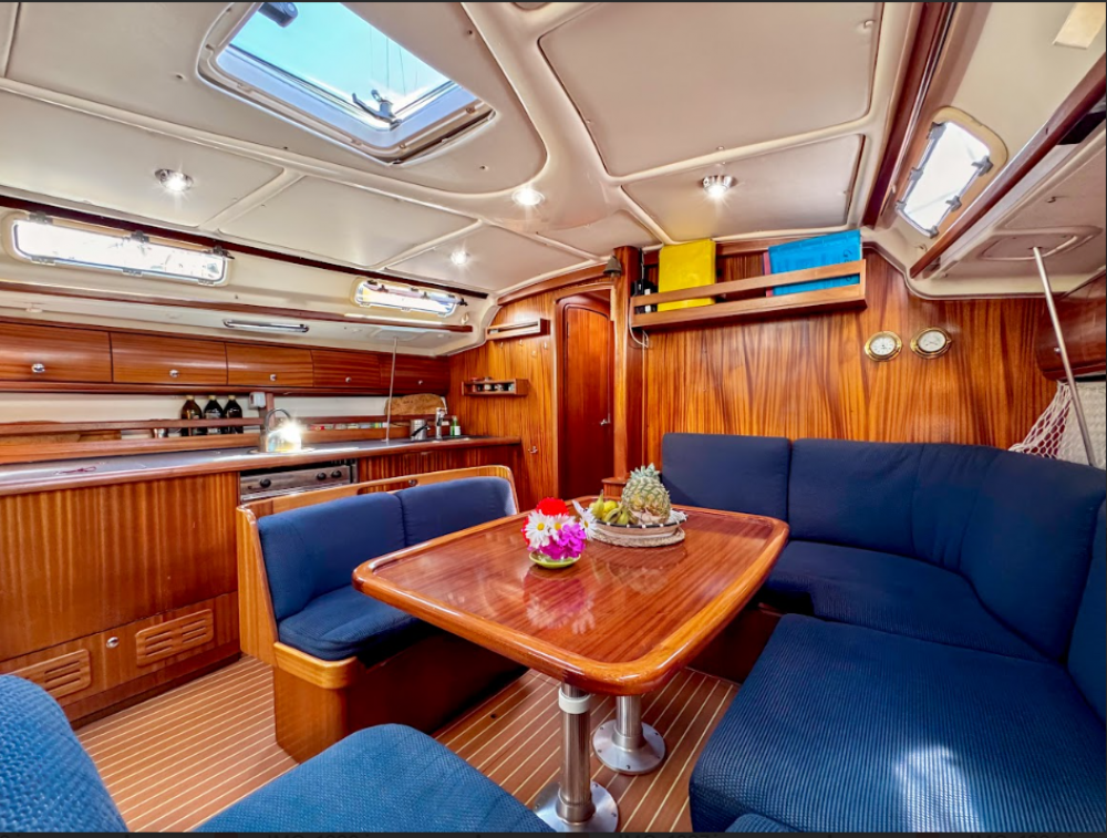 Daily sailing excursion in the La Maddalena Archipelago from Palau