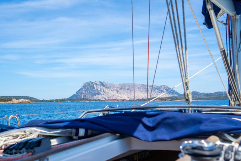 Escursione barca a vela San Teodoro Tavolara Capo Coda Cavallo Molara La Cinta (4)