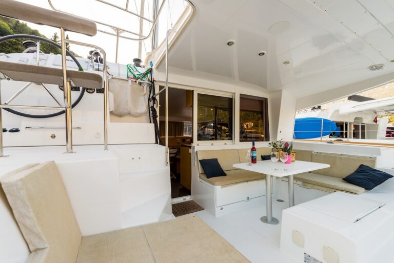 Escursione in Catamarano per le Isole della Corsica da Santa Teresa di Gallura - Comfort 4 - immagine 2